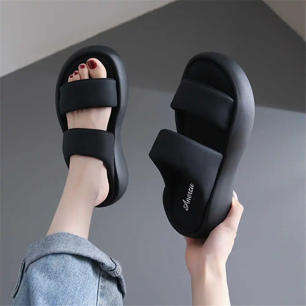 Chaussures d'été à bandes pour - Different Aquatic Sports avis et prix